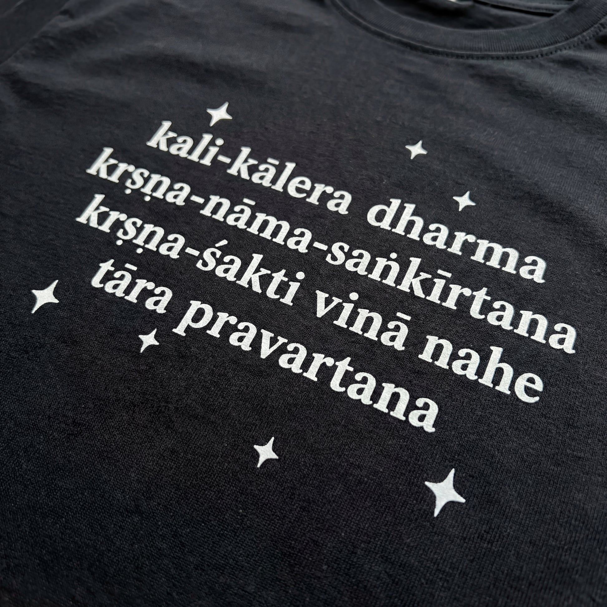 Kali Kalera Dharma. Regular Fit